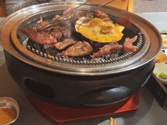 -围炉肉舍•炭烤活鳗•丹东海鲜烤肉(步行街店)