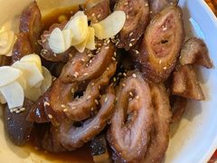 -老鼎万春卤菜(五代传承创始老店)