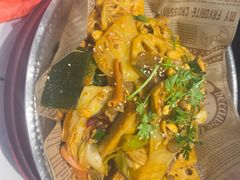 -红渡小香·牛肉麻辣香锅(车站南路店)
