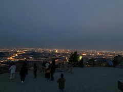 -鬼笑石后山停车场