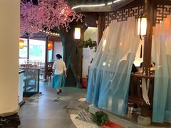 -荷塘秋月·本帮江浙菜(国权路店)