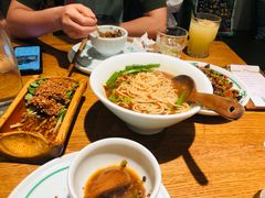 -一坐一忘云南菜(嘉里中心店)