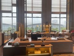 -深圳国际会展中心希尔顿酒店(前海华发冰雪世界店)