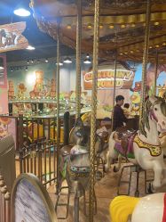 -卡通尼乐园(五彩世界店)