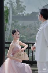 -喜爱高定婚纱摄影