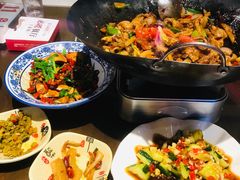 -富正毅三下锅·湘西韵味(天门山索道店)