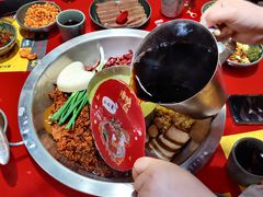 -谭鸭血老火锅(七宝万科广场店)
