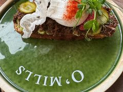 牛油果温泉蛋吐司-O'mills Sourdough Bakery&Bistro(永嘉路店)