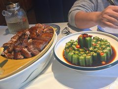 -八府香鸭·啫啫煲(华山路店)