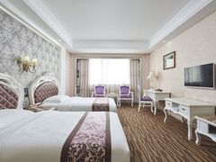 -柏纳酒店(百色市政府恒基广场店)