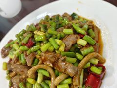 蒜苗炒鸭杂-余杨鸭鸭餐厅