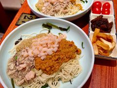 -裕兴记•蟹黄面馆(人民广场店)