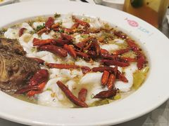 -姚姚酸菜鱼·金戈戈香港豉油鸡(喜荟城联名店)