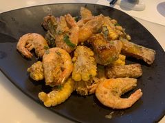 -港丽餐厅(高德置地店)