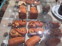 -VERIE BAKEHOUSE