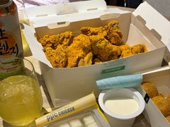 -BHC炸鸡(明洞总店)