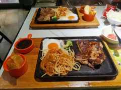 -豪享来中西餐厅(延安东路店)