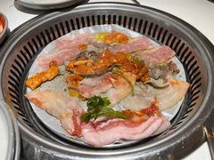-欢乐牧场·海鲜烧烤涮自助餐(蚌山万达店)