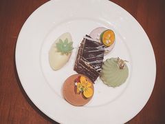 甜品拼盘-闲湖城·黄龙饭店