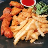 环境：门面海洋的蓝调，进门直接上楼。