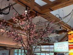 -蜜桃餐厅·伴山(湖滨商业街店)