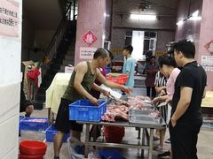 -标记美食新鲜猪杂(兴南大道店)