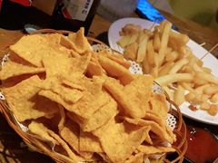 -Mx.cocktail bar