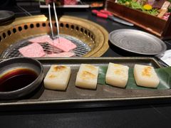 -山川小町·极番烧肉(新地假日广场店)