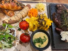 -Mark&Mars Restaurant