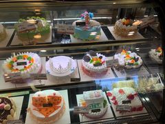 面包甜点陈列柜-佳麦烘焙(姚港路店)