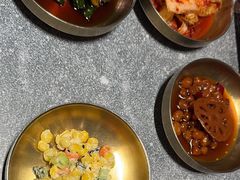 -草家酱蟹炭火烤肉店(珲春南路二店)