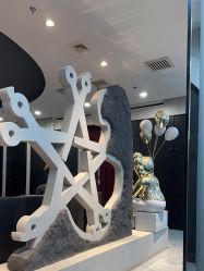 -TOP HAIR SALON