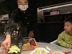 -左庭右院鲜牛肉火锅黑金店(陆家嘴中心店)