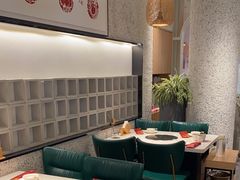-三人行骨头王火锅(长寿店)