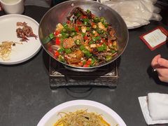 -鸽子侯·家宴·平价海鲜(市图书馆店)