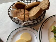 餐前面包-Wolfgang’s Steakhouse 沃夫冈牛排馆(上海白玉兰广场店)