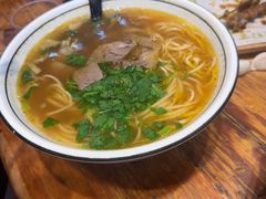 -杨记清芳牛肉拉面(京广路店)