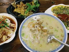 -亚忠小吃店(曾厝垵店)