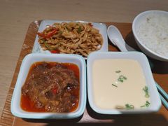 -老乡鸡(融科天地店)