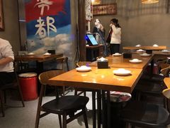 大堂-炉小二铜锅牛蛙•川湘菜(三里屯店)