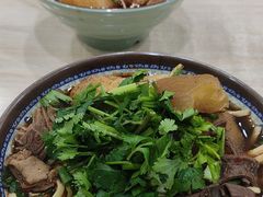 -石贝妮黑皮牛杂(台北路店)