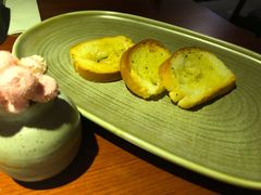 餐前面包-鹿萤季·营地小馆(皇后公园店)
