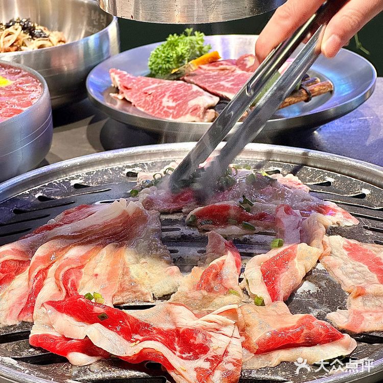 不懂就问，为什么现在的烤肉店都要推甜品啊？