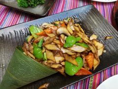 包烧杂菌-香巴拉云南餐厅(华莱坞店)