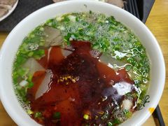 -马德元纯汤牛肉面(太奥广场店)