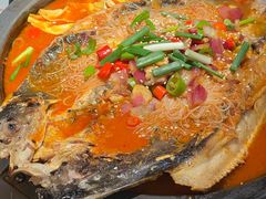 -鸣记脆皮烤鱼·海鲜烤鱼(三八广场店)