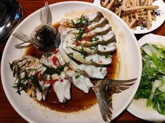 -老宅藕香·湖北菜·非遗藕汤·武昌鱼(黄鹤楼景观店)