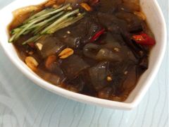 肉丝拉皮-金春禧(英雄山路旗舰店)