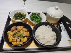 -老娘舅餐厅(黄龙体育中心店)