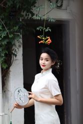 -一揽芳华汉服旗袍体验馆(拙政园店)